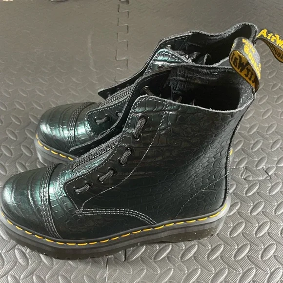 Dr. Martens Rare Green Wild Croc Emboss Sinclair Boots Women's UK 7 / US 9 EUC - Picture 4 of 7